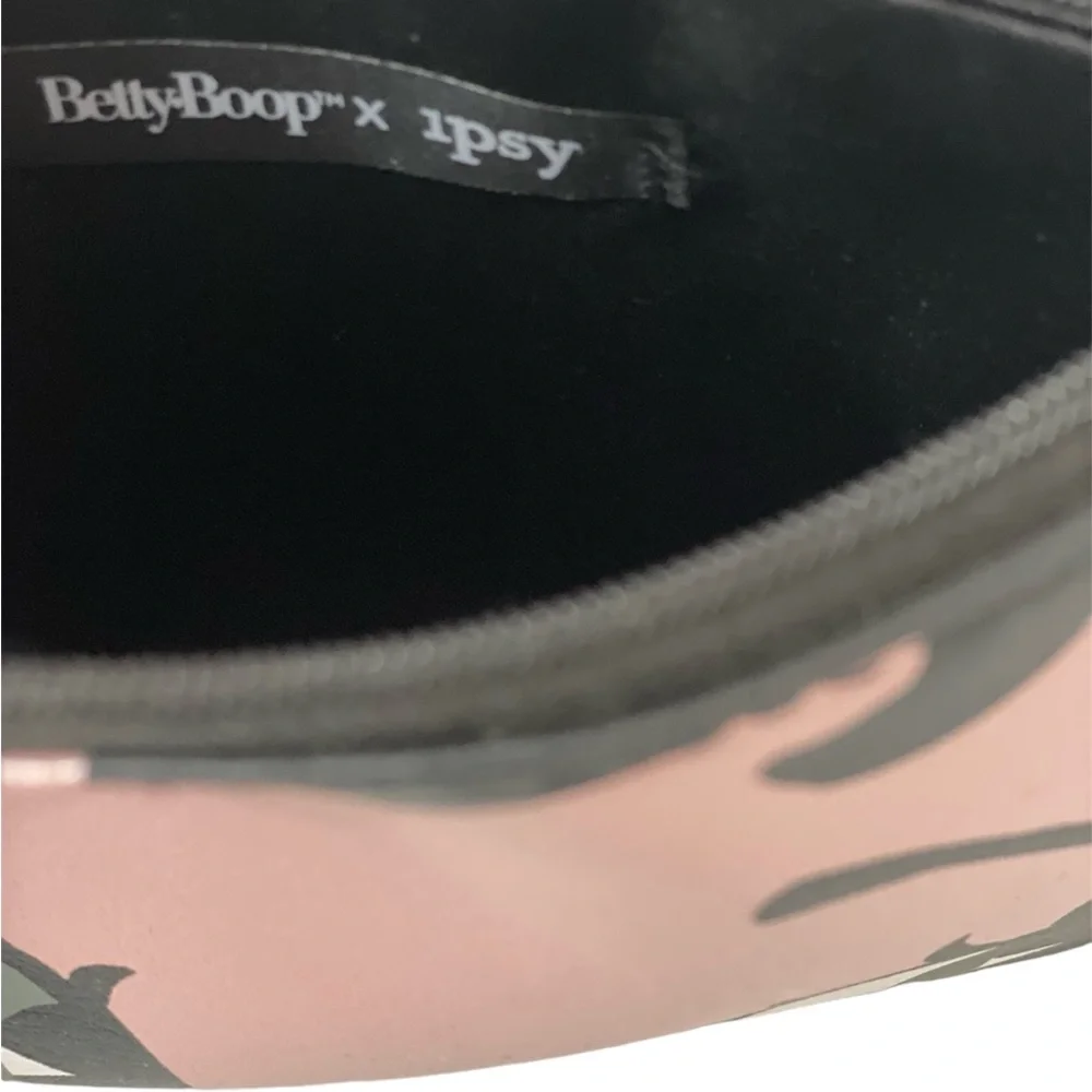 IPSY Betty Boop x Ipsy Cosmetic Case * Black Sequin Back * Black Lined Enclosure